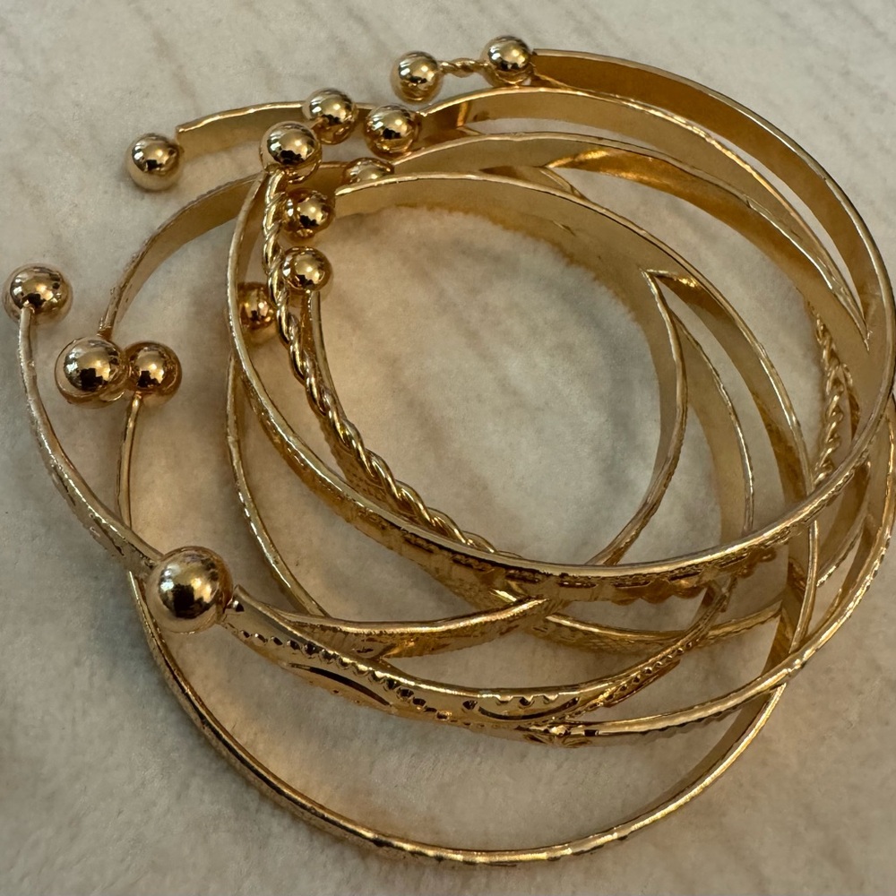Elegant Ladies Gold Bracelet Set Of 7 Open Cuff Women’s Accessories Jewelry